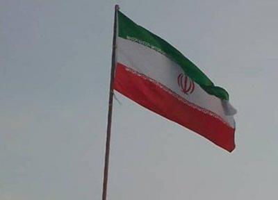تصاویر ، قدردانی جوانان ونزوئلایی از تهران با برافراشتن پرچم ایران