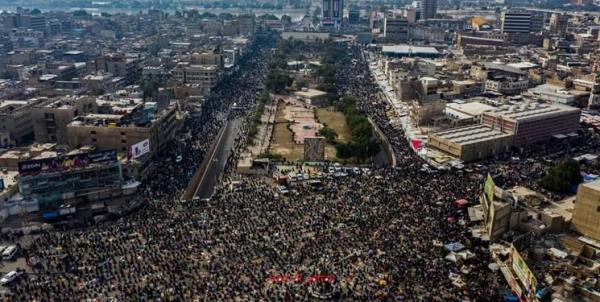 تجمع دهها هزار نفری طرفداران جریان صدر در مرکز بغداد تجمع دهها هزار نفری هواداران جریان صدر در مرکز بغداد