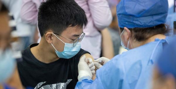 69 درصد از جمعیت چین به طور کامل واکسینه شدند، لزوم توجه به واکسیناسیون بچه ها