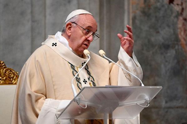 پاپ خشونت علیه زنان را اهانت به خداوند خواند