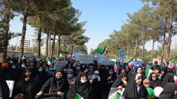 شروع راهپیمایی و اجتماع بزرگ بانوان در خراسان جنوبی