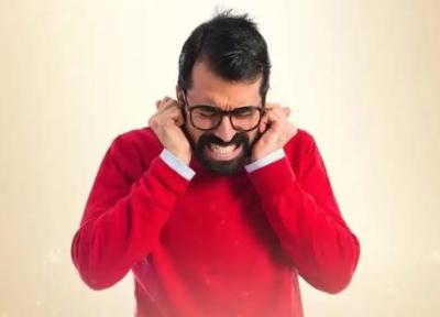 چرا خودمان را می زنیم تا درد را تسکین دهیم؟ مکانیسم مغز در خاموش کردن درد با درد دیگر