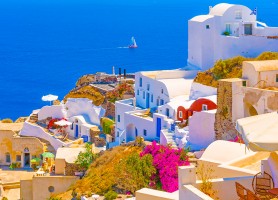 جزیره زیبا و خارق العاده سانتورینی در یونان